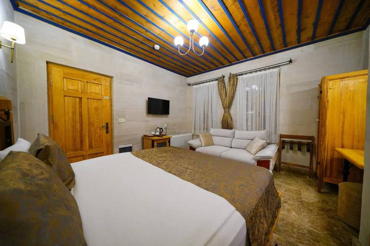 Cave Hotel Saksagan