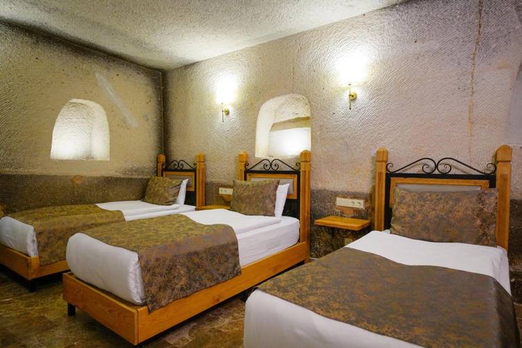 Cave Hotel Saksagan