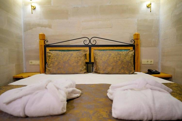 Cave Hotel Saksagan