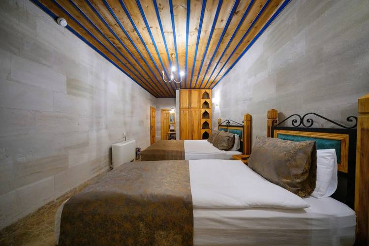 Cave Hotel Saksagan