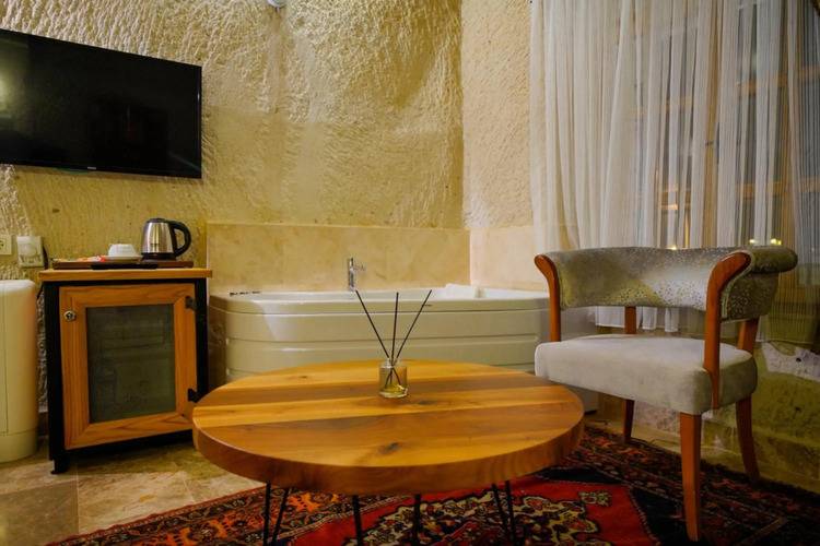 Cave Hotel Saksagan