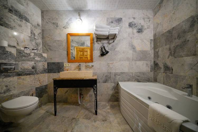 Cave Hotel Saksagan