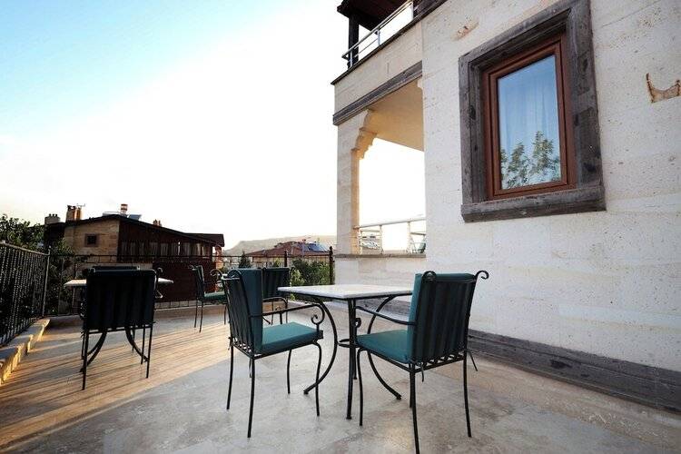 Rocca Stone House