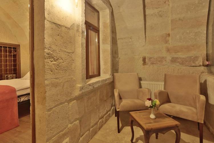 Jacob's Cave Suites