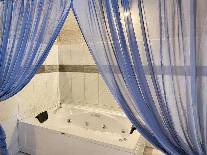 Mesken Cave Suites