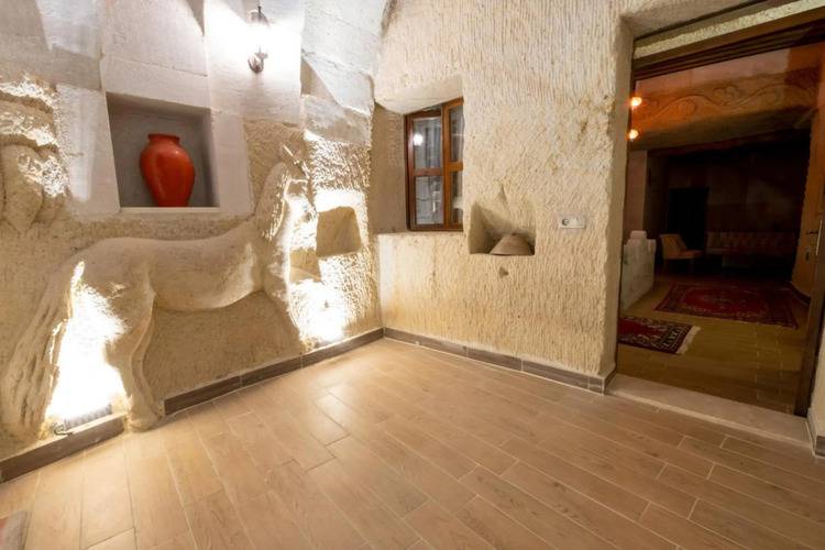 Mesken Cave Suites