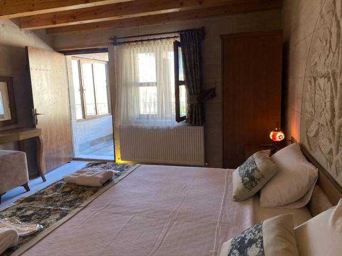 Mesken Cave Suites