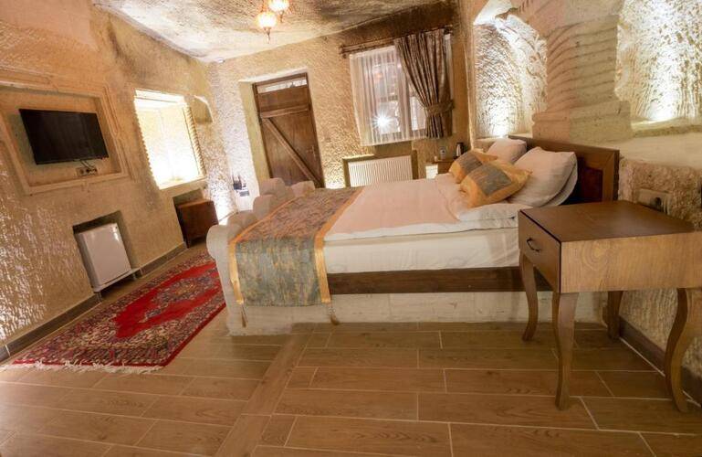 Mesken Cave Suites