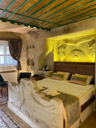 Mesken Cave Suites
