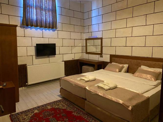 Mesken Cave Suites