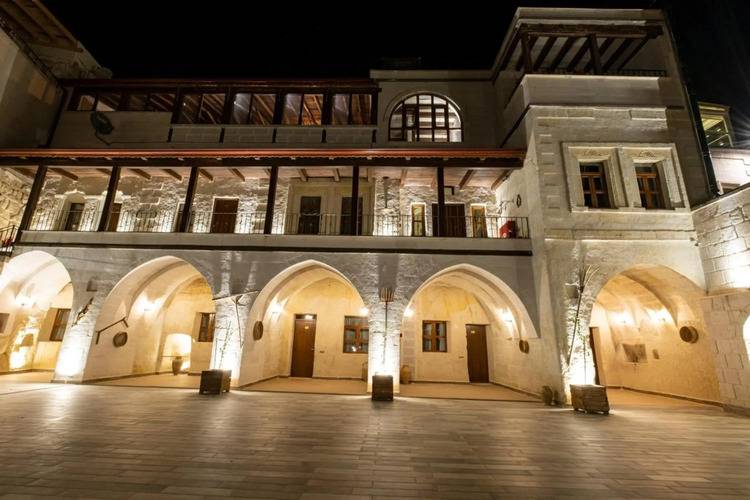 Mesken Cave Suites