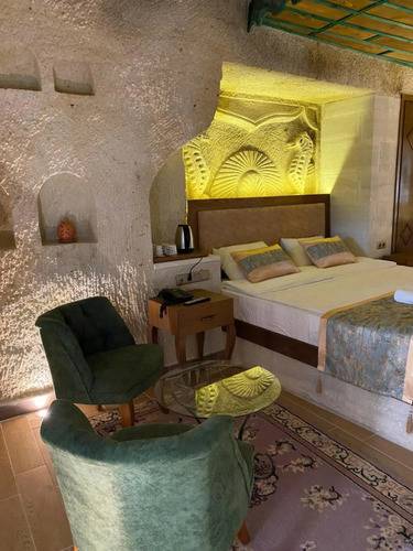 Mesken Cave Suites