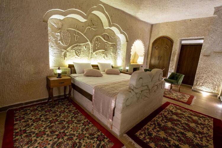 Mesken Cave Suites