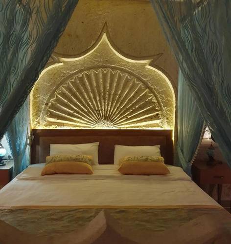 Mesken Cave Suites