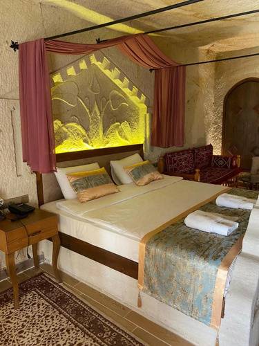 Mesken Cave Suites