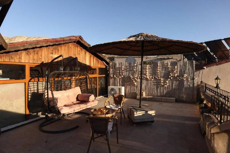 Rose Valley Hotel