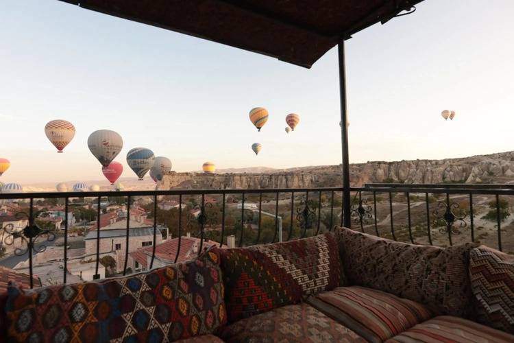 Rose Valley Hotel