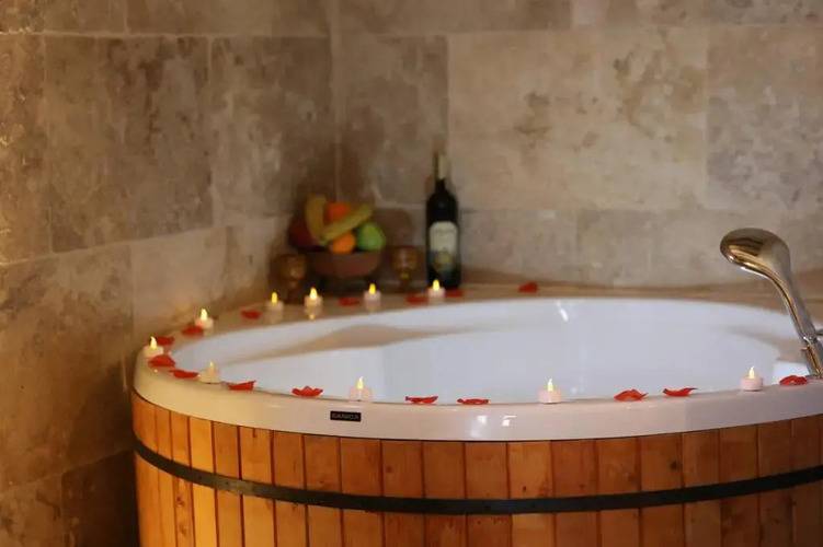 Atax Cave House Hotel