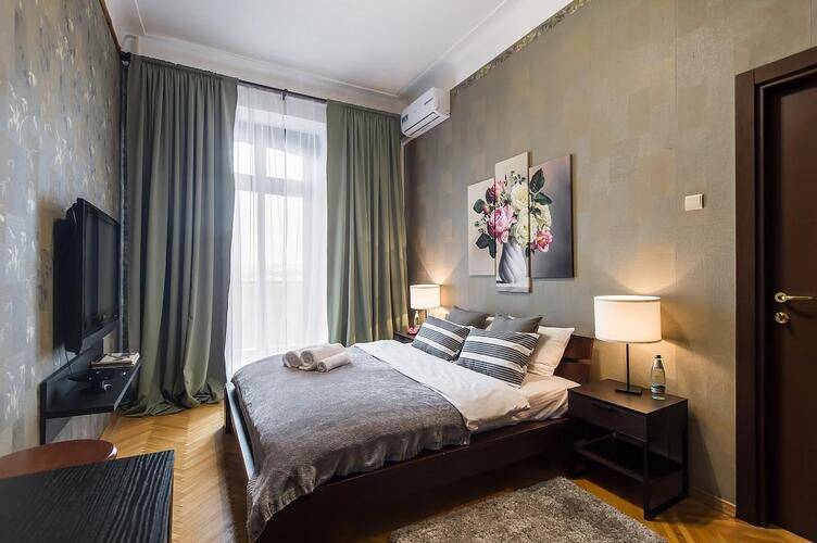 Gmapartments (Джиэмапартментс) На Улице Серафимовича