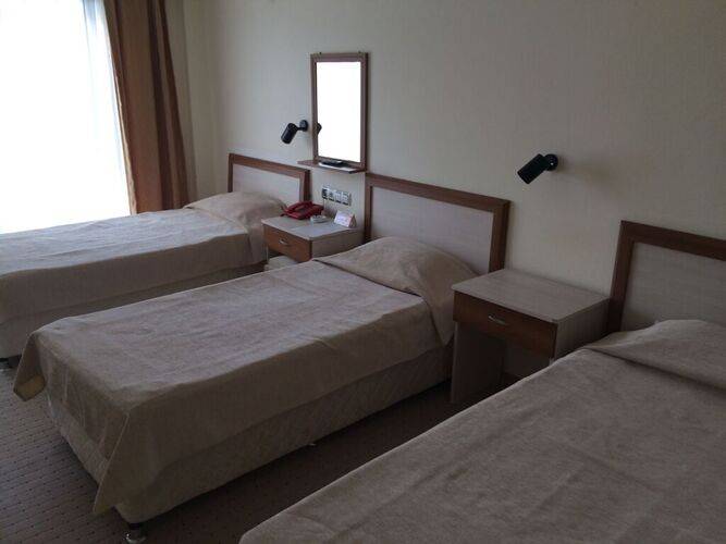 Saturn Hotel