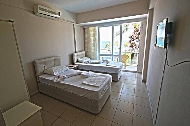 Ozguzelcamli Otel
