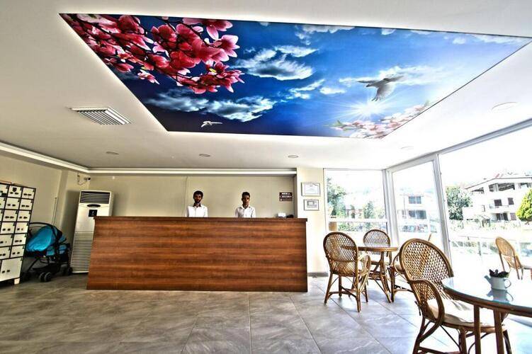 Ozguzelcamli Otel