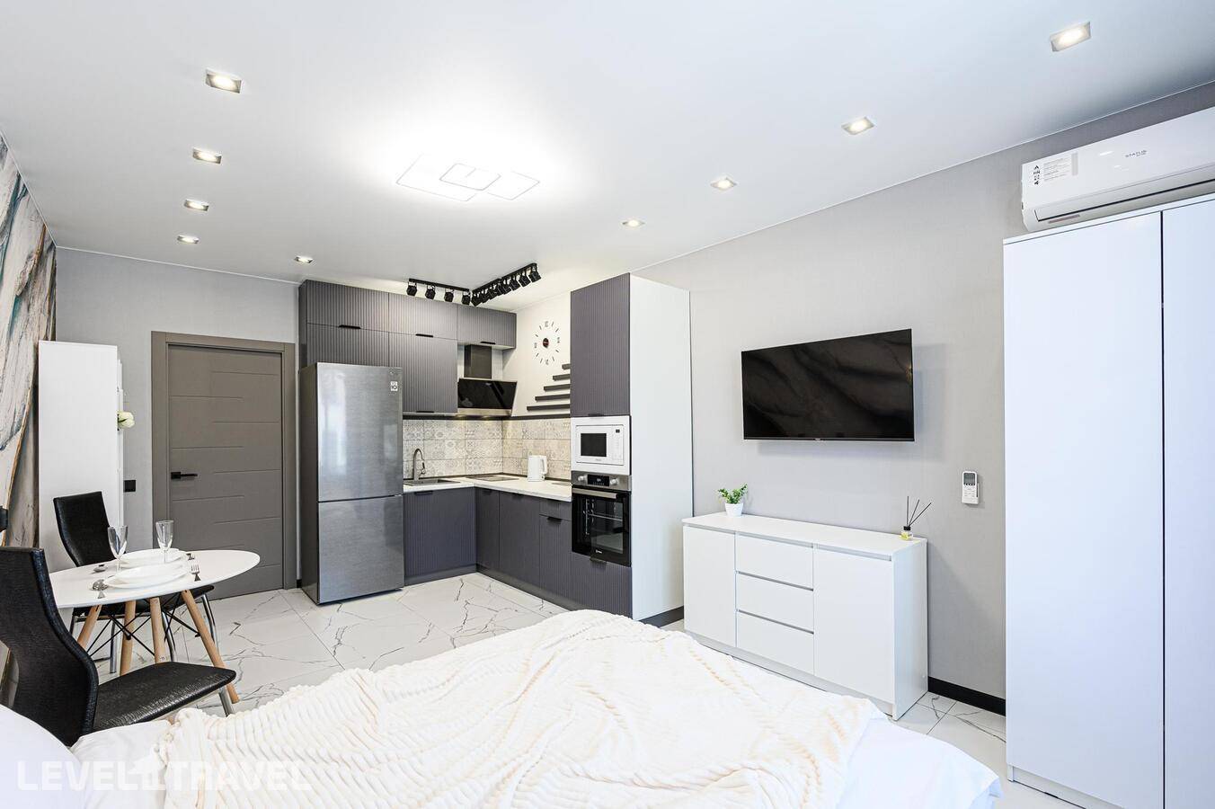 фотографии отеля Апартаменты Степаненков На Улице Владимира Заровного 10 в Россия(Новосибирск) - фото №17