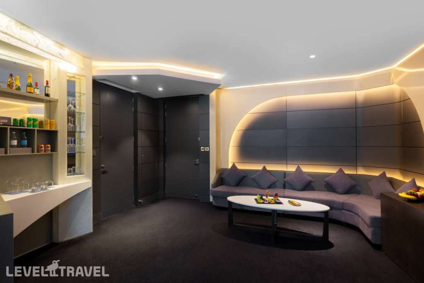 фотографии отеля V Hotel Dubai Curio Collection By Hilton в ОАЭ(Бизнес Бей) - фото №33