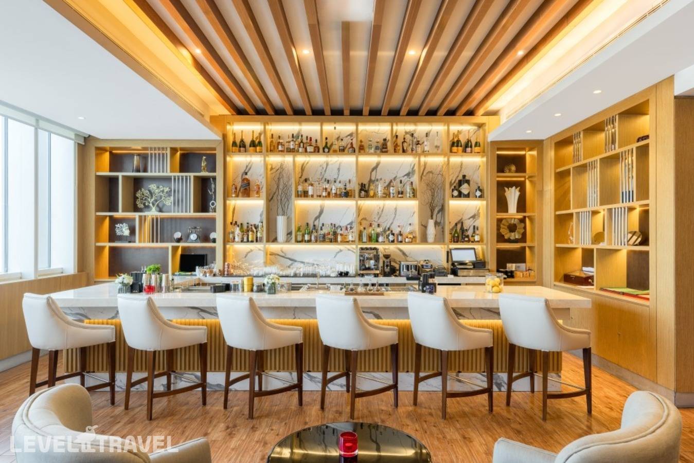 фотографии отеля V Hotel Dubai Curio Collection By Hilton в ОАЭ(Бизнес Бей) - фото №6