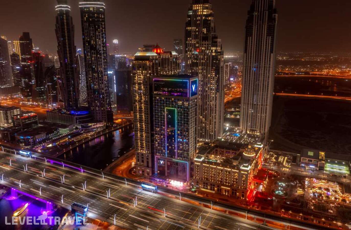 фотографии отеля V Hotel Dubai Curio Collection By Hilton в ОАЭ(Бизнес Бей) - фото №7