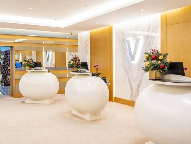 V Hotel Dubai Curio Collection By Hilton
