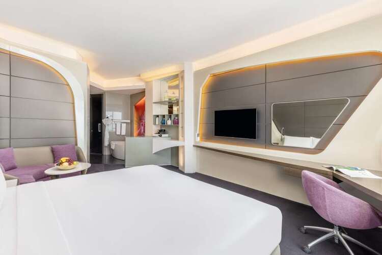 V Hotel Dubai Curio Collection By Hilton
