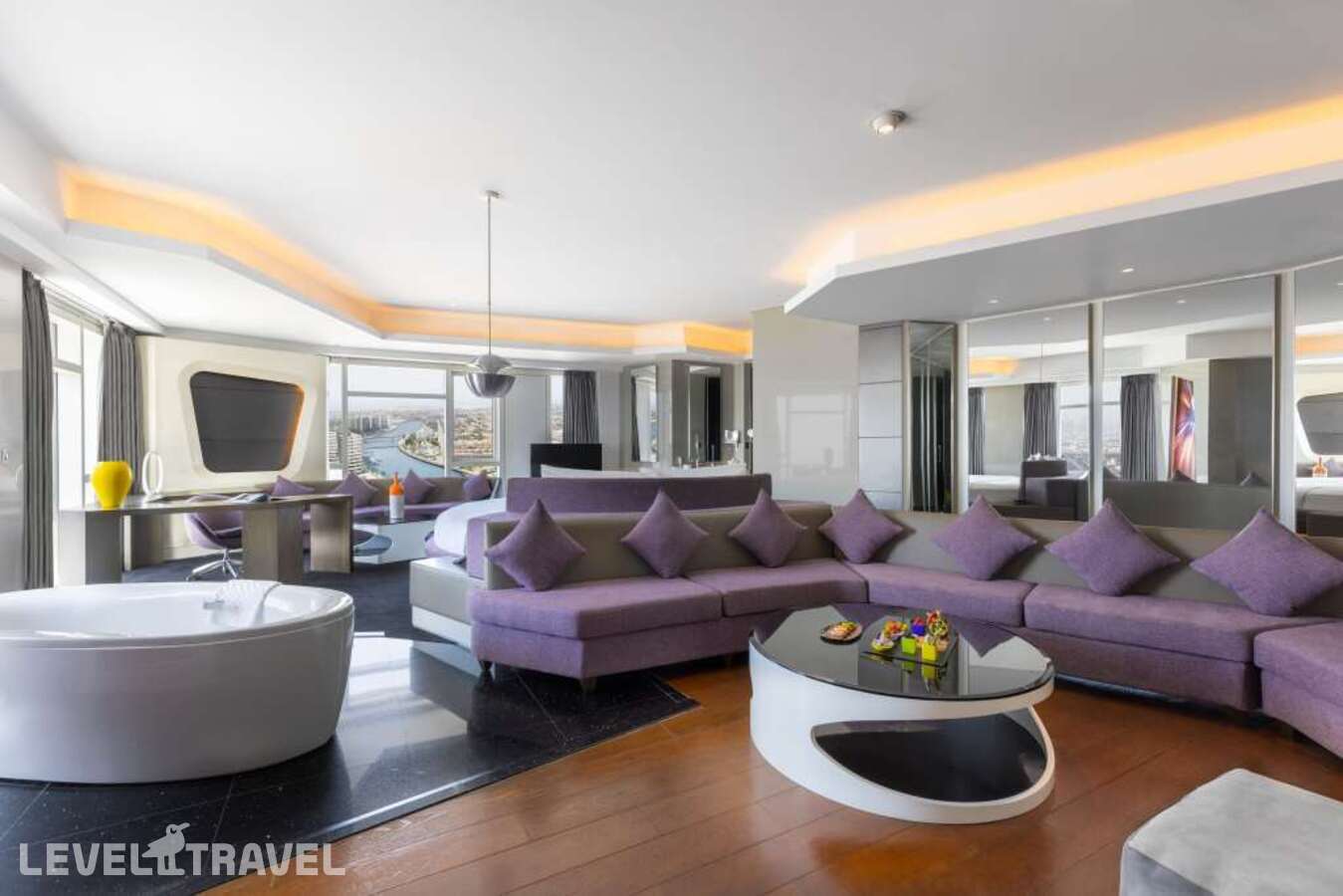 фотографии отеля V Hotel Dubai Curio Collection By Hilton в ОАЭ(Бизнес Бей) - фото №28