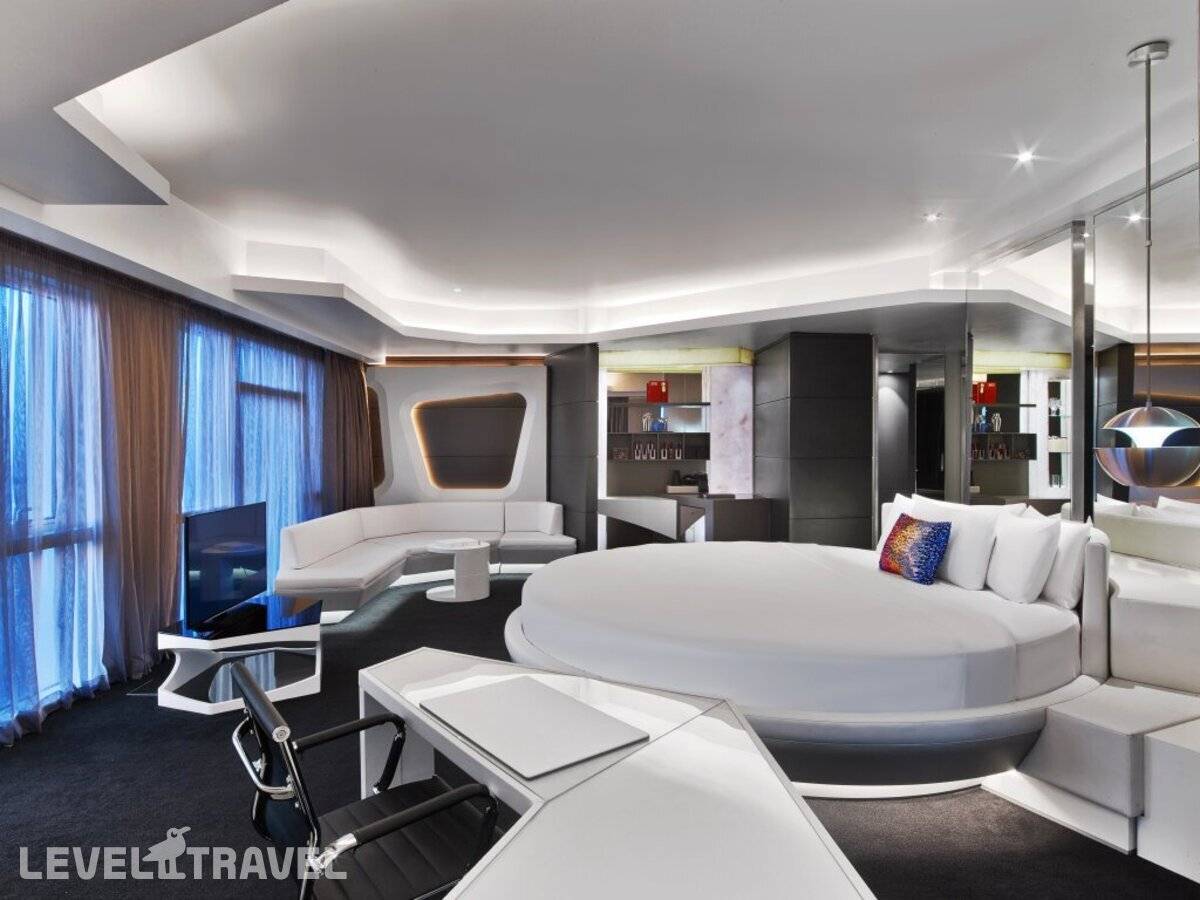 фотографии отеля V Hotel Dubai Curio Collection By Hilton в ОАЭ(Бизнес Бей) - фото №17