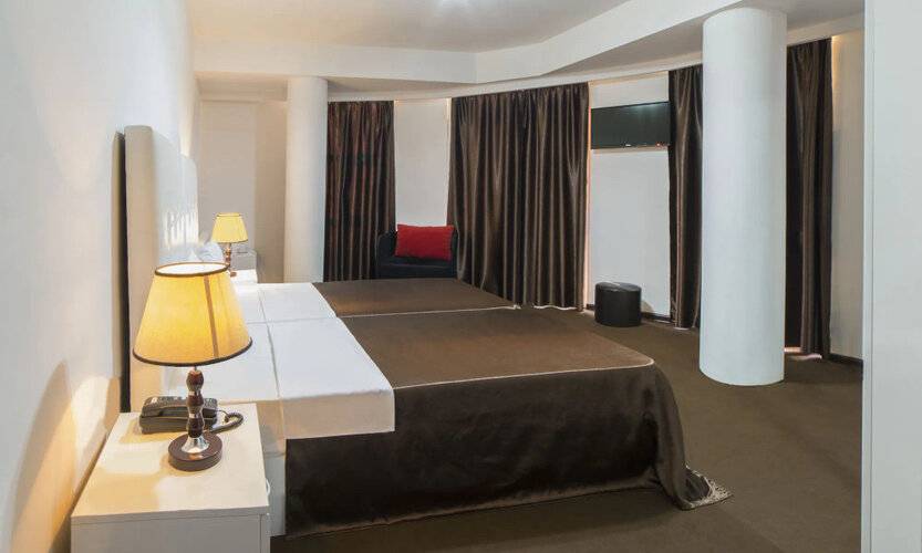 Hotel Grand Palace