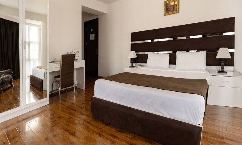Hotel Grand Palace
