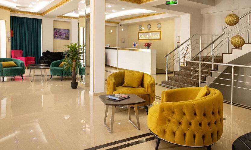 Hotel Grand Palace