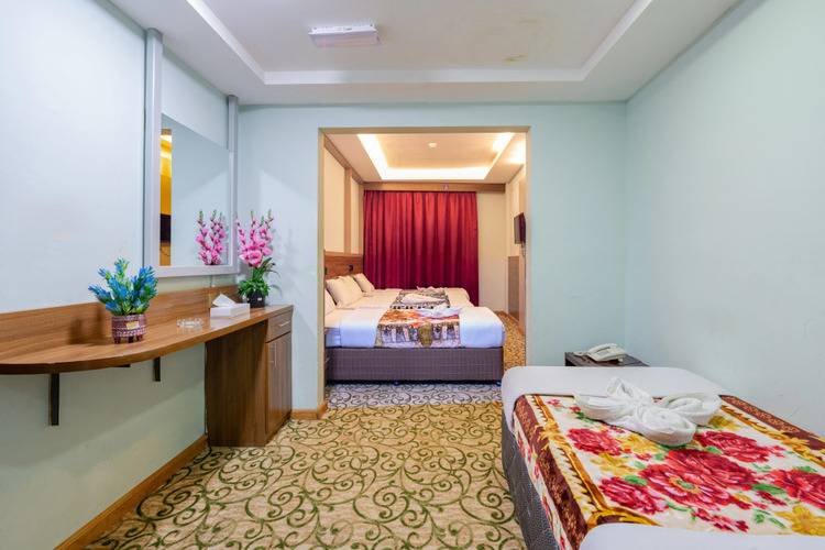 Tanha Hotel