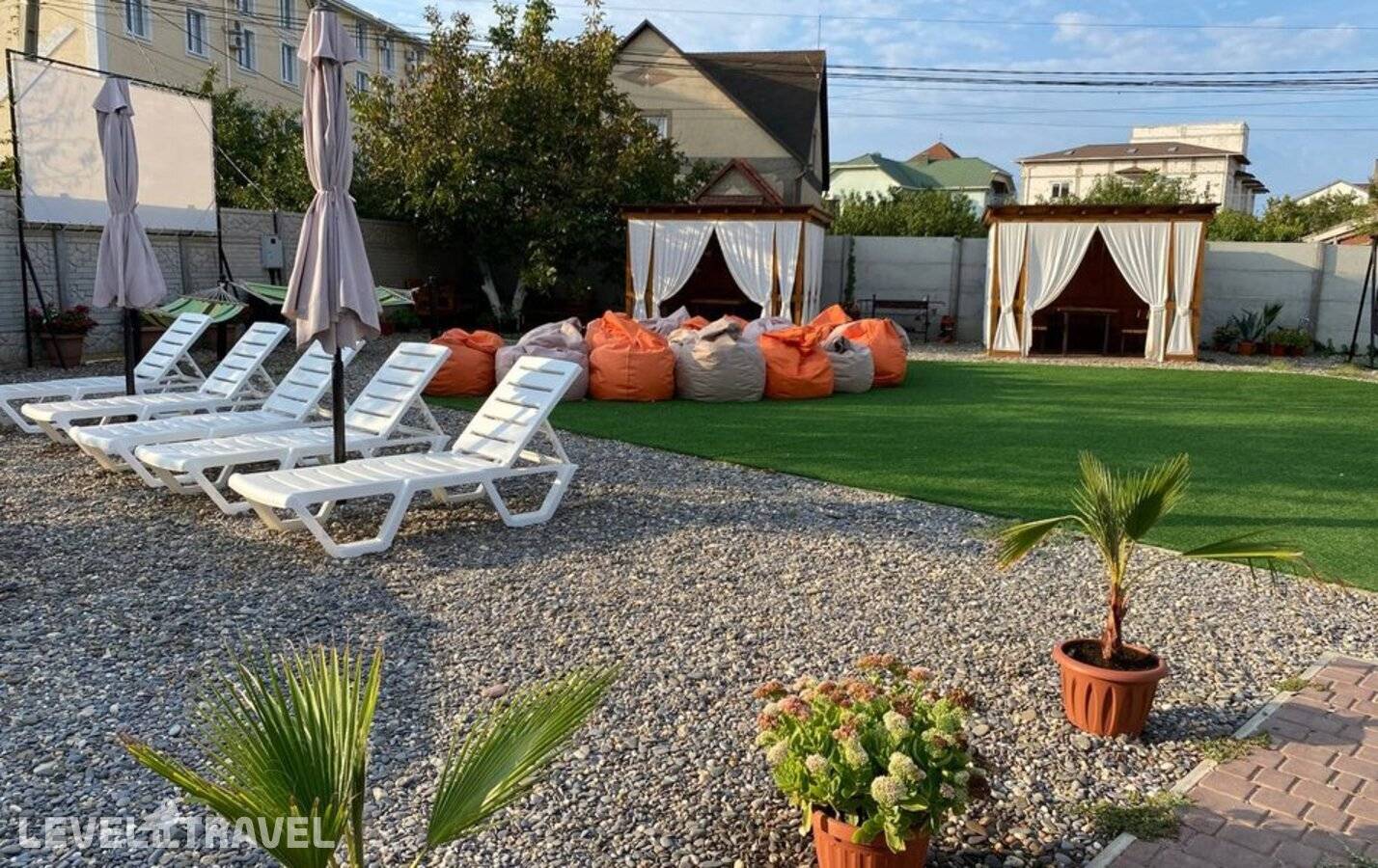 фотографии отеля Гостевой Lом Ромполь в Россия(Новофедоровка) - фото №4