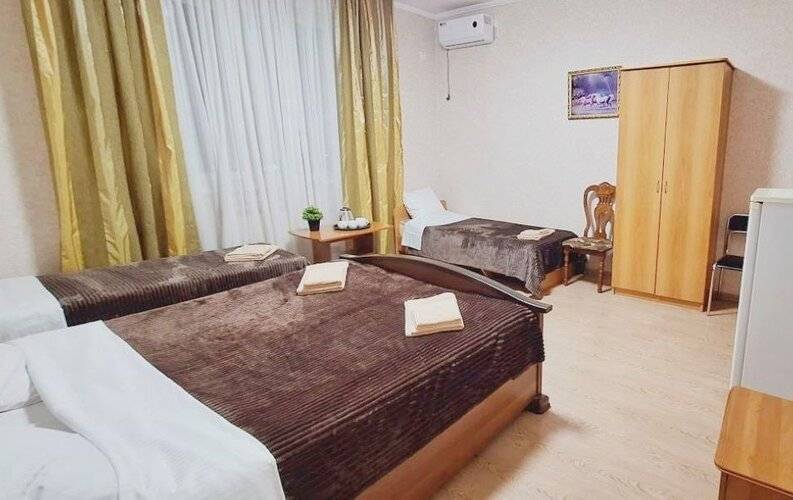 Отель Рианна