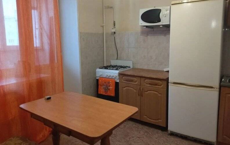 Домашний Очаг На Лазурной 35