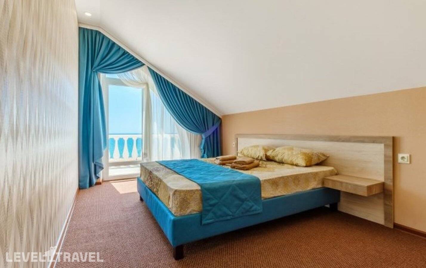 фотографии отеля Ай-Петри в Россия(Феодосия) - фото №24