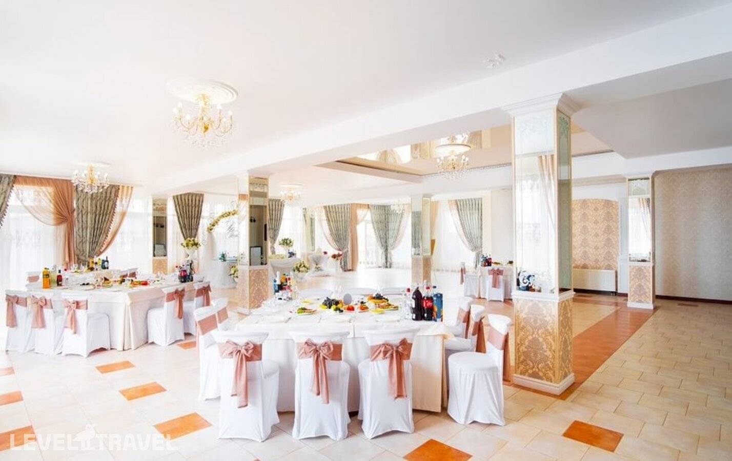 фотографии отеля Ай-Петри в Россия(Феодосия) - фото №8