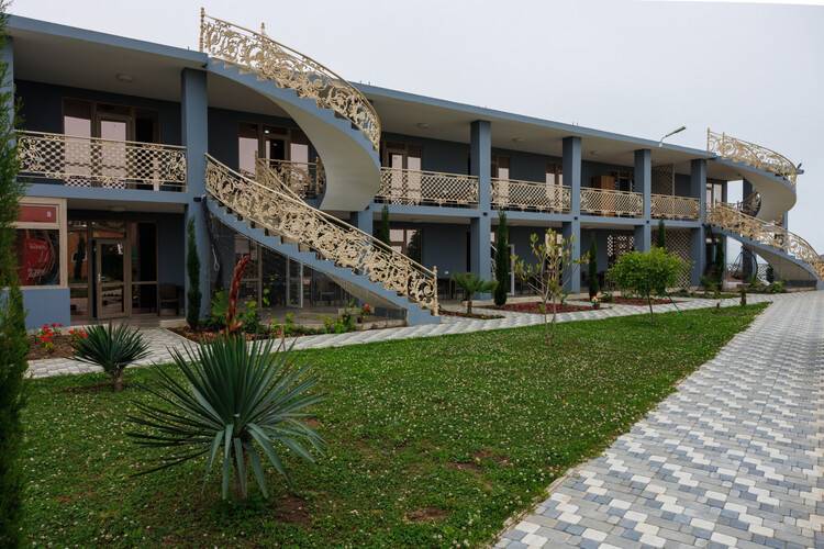 Grand Villa