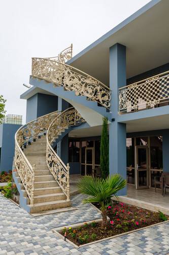 Grand Villa