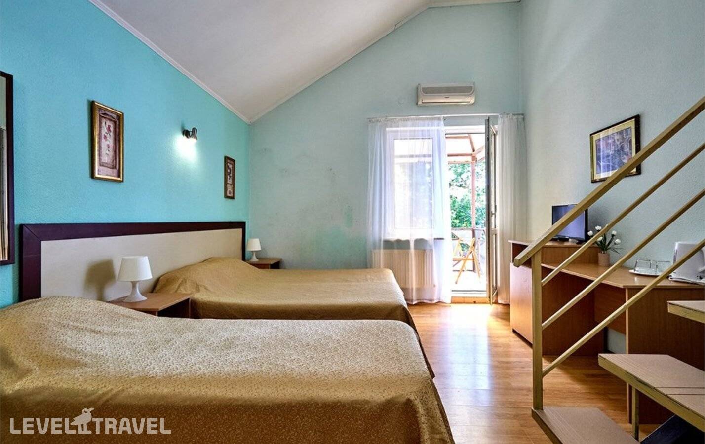 фотографии отеля Солнечный Гостевой Дом в Россия(Геленджик) - фото №12