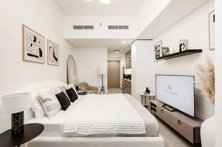 Modern Studio In Azizi Riviera