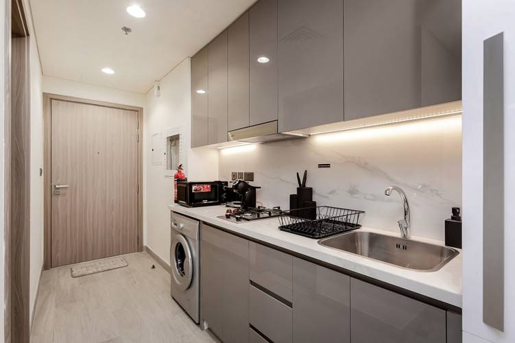 Modern Studio In Azizi Riviera