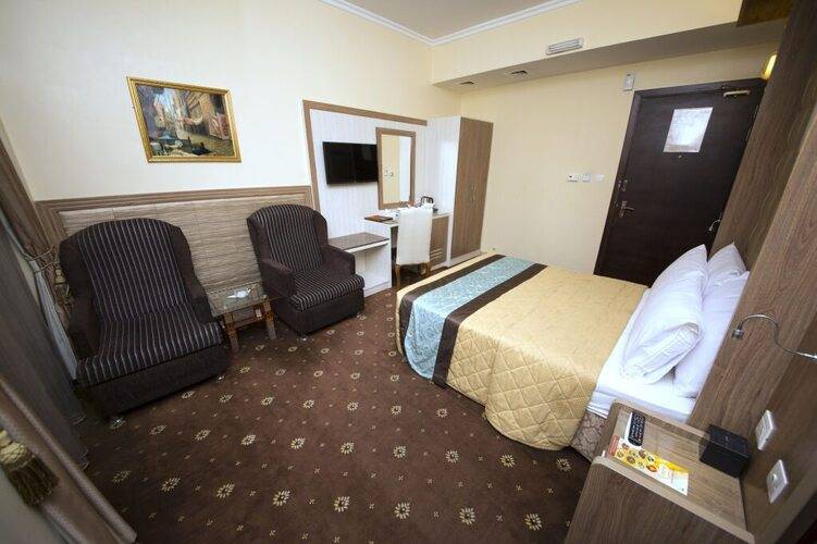 Naif Fort Hotel