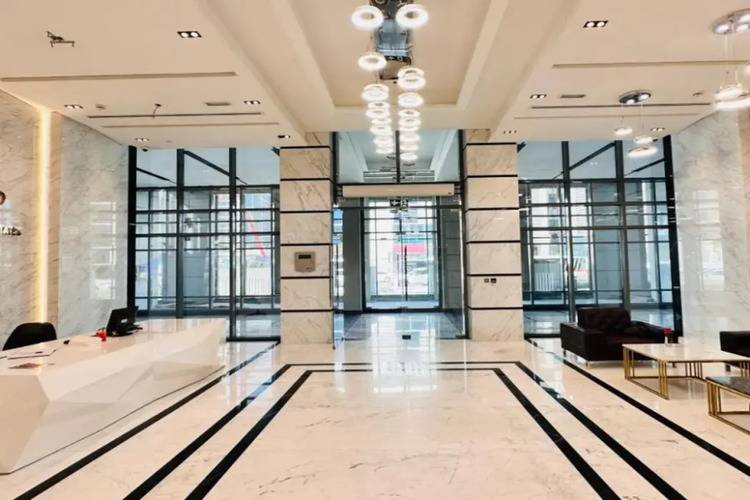 Upscale Apartment At Oval Tower Near Downtown